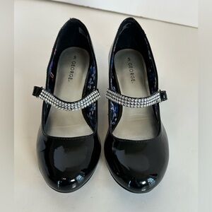 George Black Patent Mary Jane Shoes with 2” heel and Rhinestone Strap Sz 5